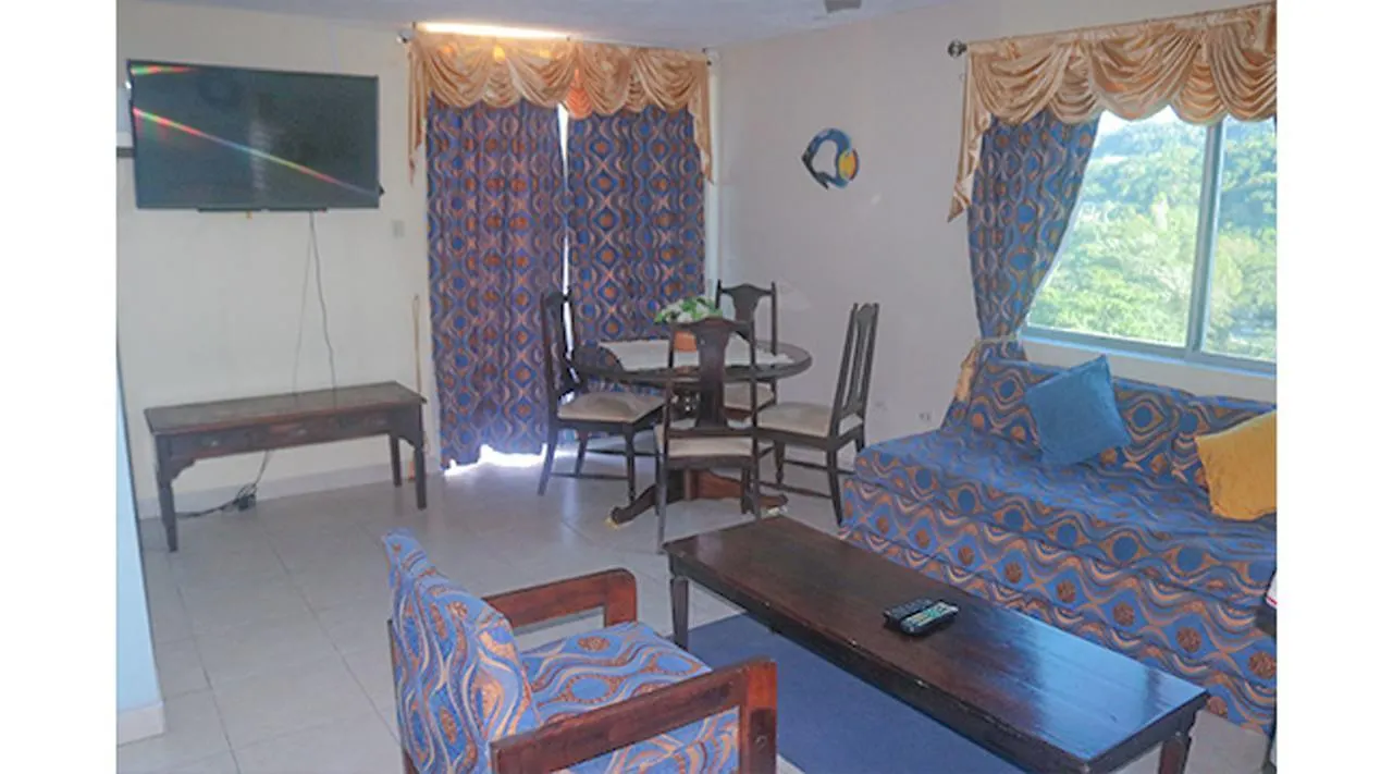 Sword Fish Beach Suite@ Turtle Towers Ocho Rios Apartment
