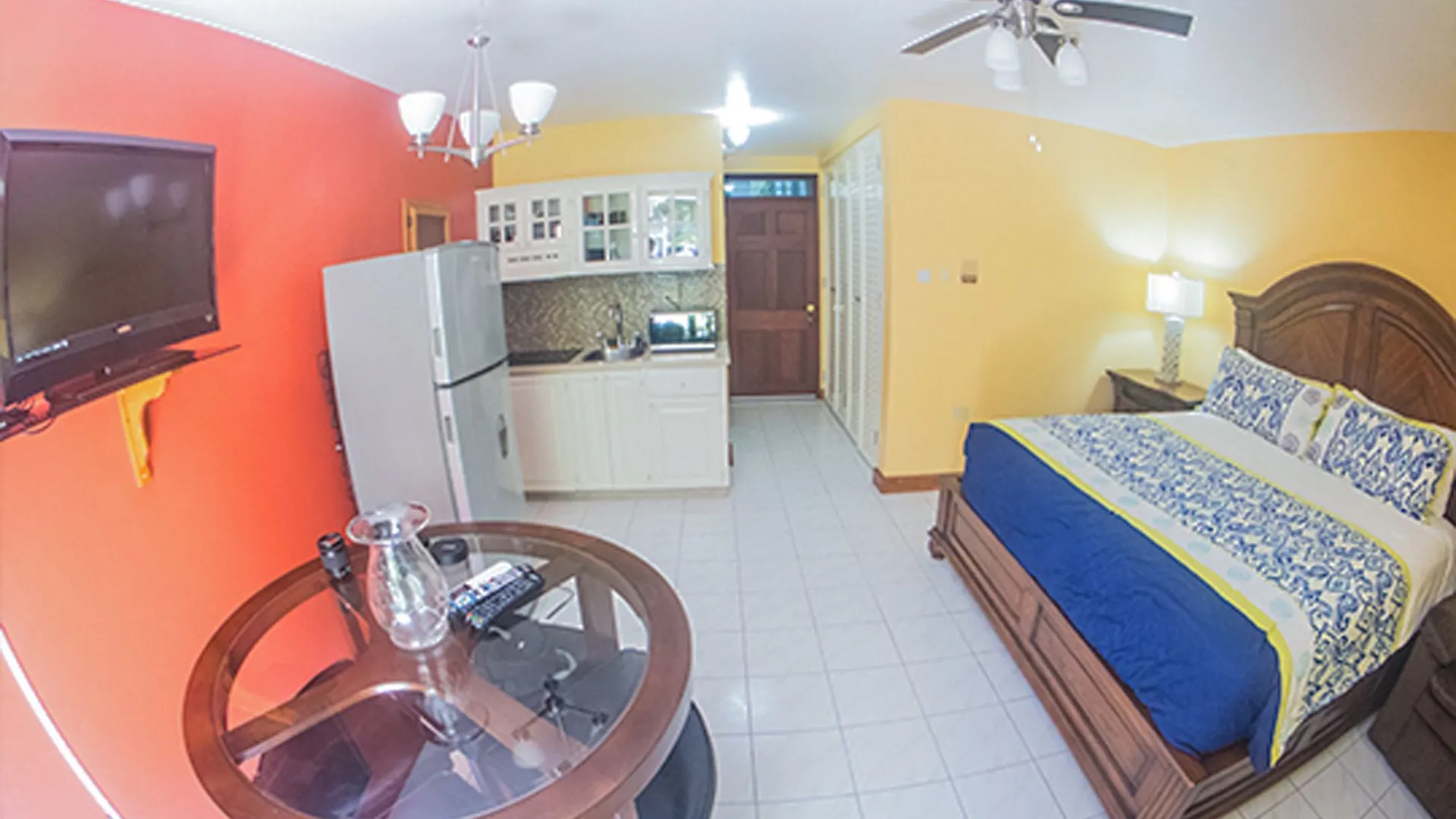 Sword Fish Beach Suite@ Turtle Towers Ocho Rios Apartment