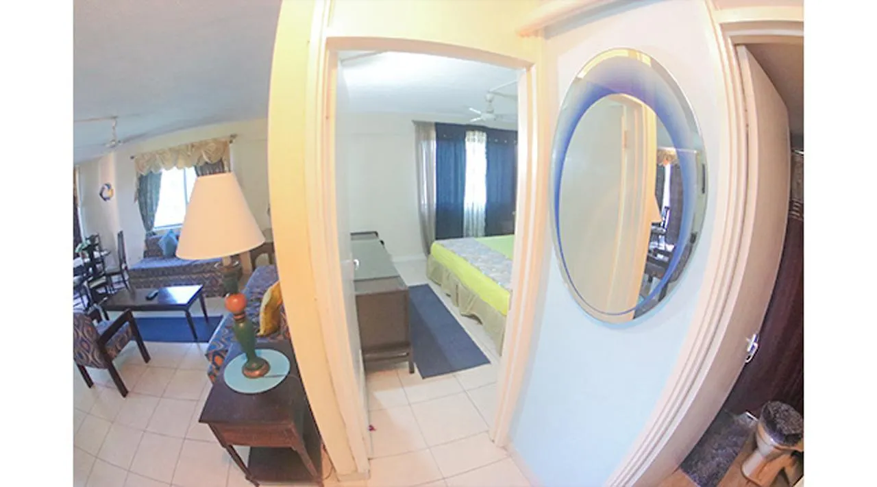 Sword Fish Beach Suite@ Turtle Towers Ocho Rios